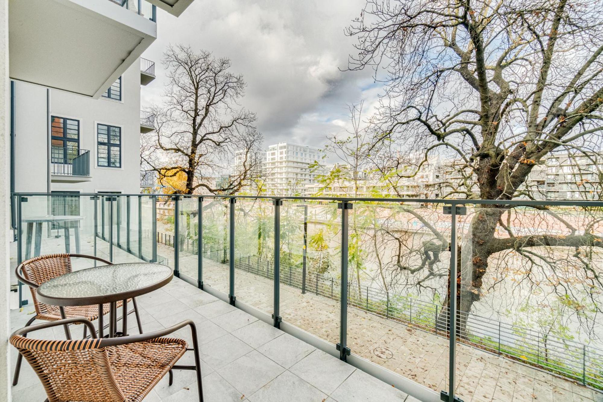 Apartament Riverside View - Parking Free วรอตซวาฟ ภายนอก รูปภาพ